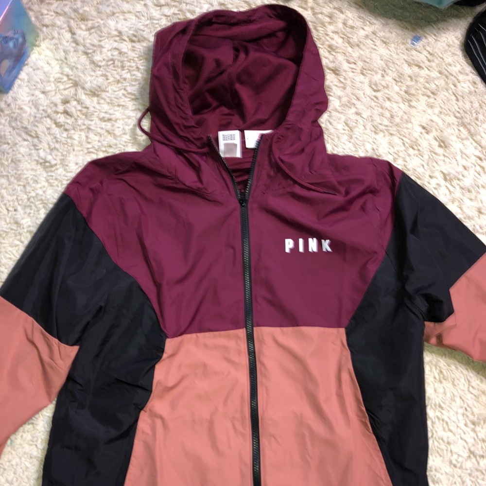 PINK/VS Windbreaker